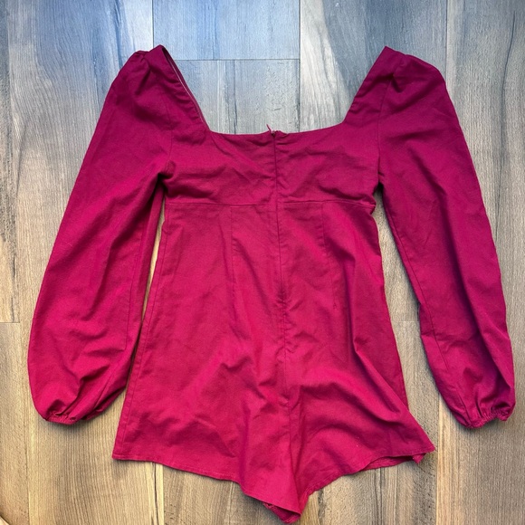 Princess Polly Hastings Longsleeve Romper. Burgundy Red. Size 2 - Picture 5 of 10